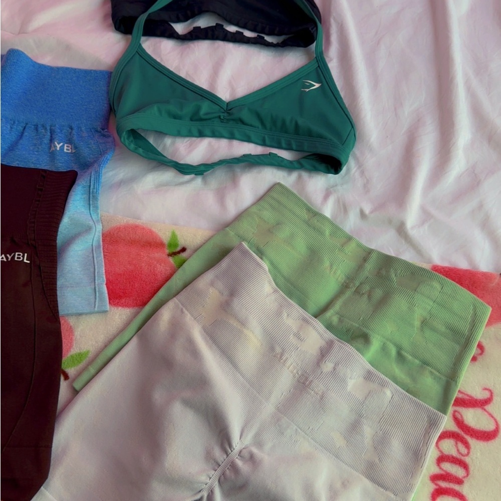Gym clothes bundle